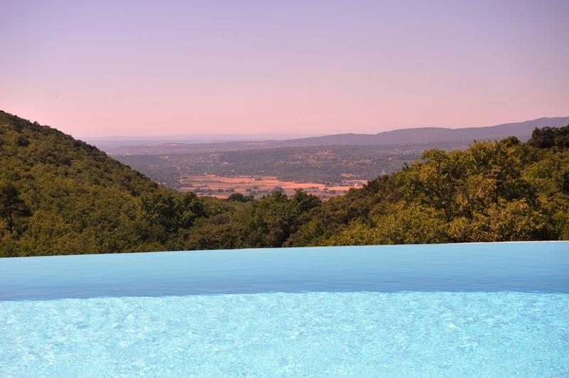 Propriété en pierres du pays - Luberon